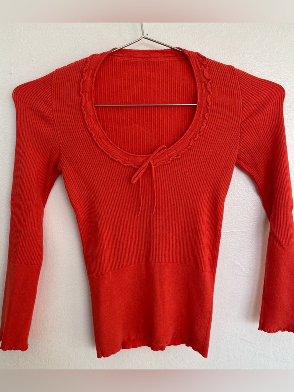 VTG MOSCHINO red/orange ribbed scoop neck sweater